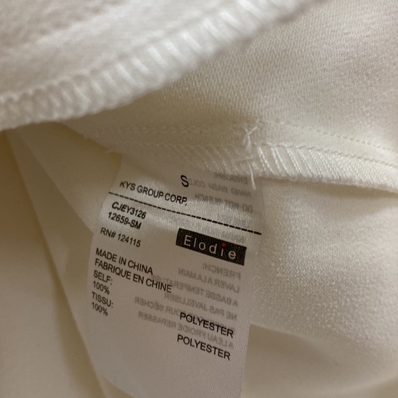 Elodie NWT women’s small white A-line button front jacket - Picture 3 of 4